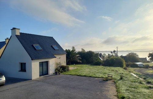 Roscanvel House | Home. Pointe des Espagnols.