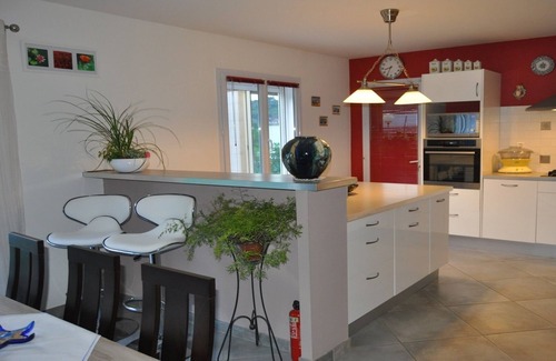 Saint-Hippolyte-du-Fort Hotel | HOME SHUNGITE, calmness, relaxation and so much to discover