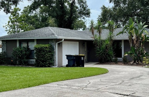 Lakeland Highlands House | Home sweet home. Lanai, Spa, Fenced in & Quiet!