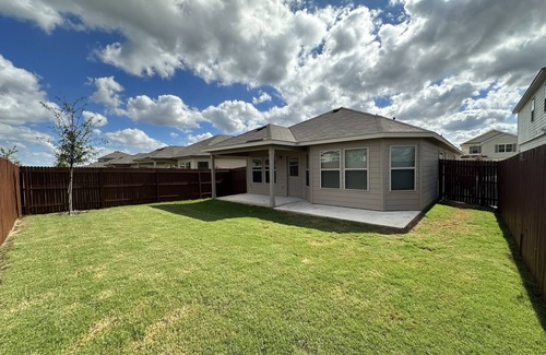 San Antonio House | Home Sweet Home - West SATX Near Sea World, La Cantera and Lackland AF Base