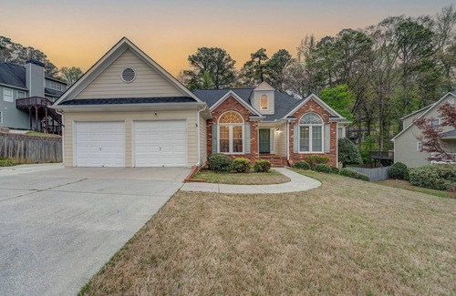 Rome House | Home sweet Rome, close to downtown and Berry college.