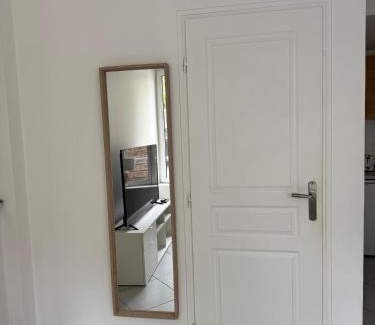 Notre-Dame Apartment | Home Up P0