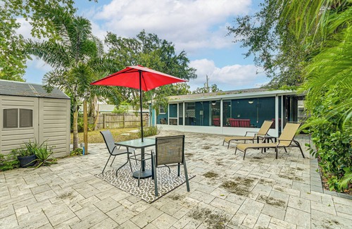 Northeast Tampa House | Home w/Expansive Patio, 3 Mi to Busch Gardens!