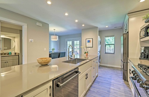 Southside House | Home w/Hot Tub, Steps to Dtwn Flagstaff & NAU!