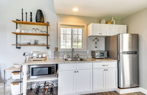 Town of Milo Apartment | Home w/Lake Views on Finger Lakes Wine Trail
