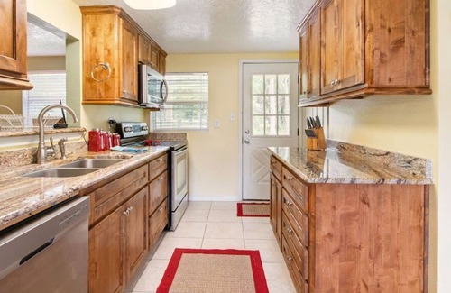 Cedar Lane House | Home w/ Private Fishing Pier/lift, Screen Porch