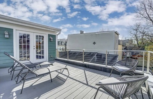 Mount Adams House | Home w/Rooftop Terrace Cincinnati