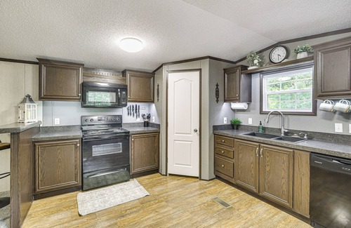 Wright City House | Home w/Trail Access on 19 Acres in Wright City!