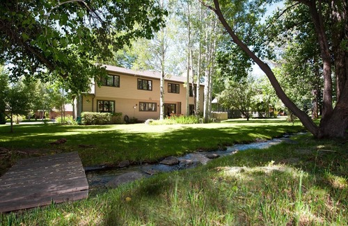The Ranch House | Home with Animas Valley Views - 10 minutes from Downtown - 30+ day Rental