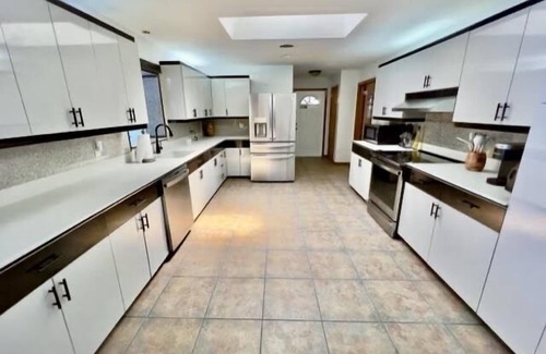 Vero Beach South House | Home with play room, enclosed pool . Only 10 minutes from the beach!