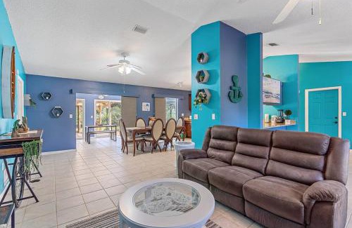 Port Charlotte House | Home with pool and canal access to ocean