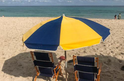 Palm Beach Gardens House | Home with Pool and Hilton Resort Beach Club Access!