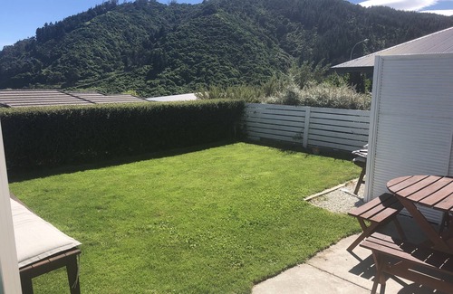 Nelson House | Home with Views on Vista