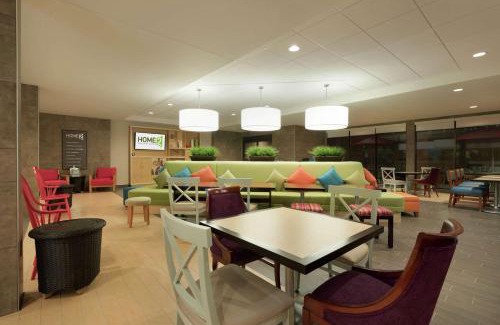 Milwaukee Hotel | Home2 Suites by Hilton Milwaukee Airport