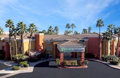 South Scottsdale Resort | Home2 Suites by Hilton Scottsdale Old Town