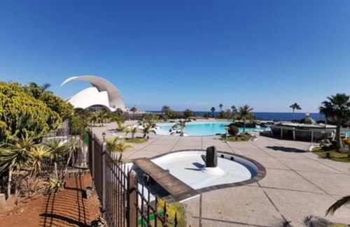Santa Cruz de Tenerife Apartment | Home2Book Spacious Classic Design Apto SC Center