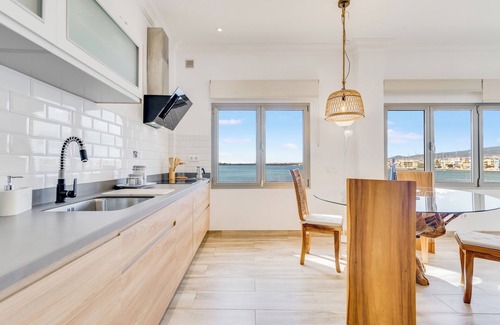 Playa de Arinaga Apartment | Home2Book Coastal Retreat with Sea Views, Arinaga