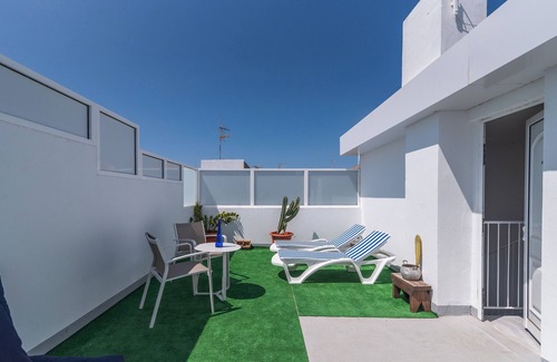 Vecindario Apartment | Home2Book Modern Studio & Roof Access