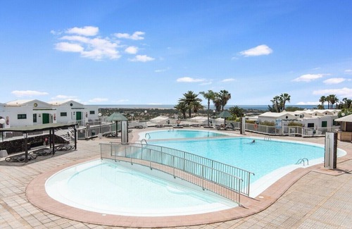 Sonnenland Apartment | Home2Book Stylish Apt Terrace & BBQ, Maspalomas