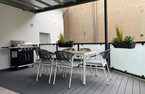 Montabaur House | HOMEBASE am Schloss - Perfekt für Gruppen - 4 Apartments - 1 Haus