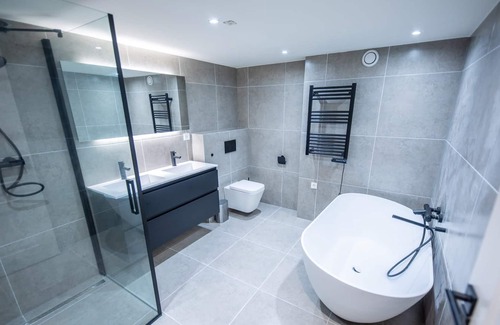 Delfshaven Apartment | Homelike 2 Bed Serviced Apartment 105m2 -NB304H-