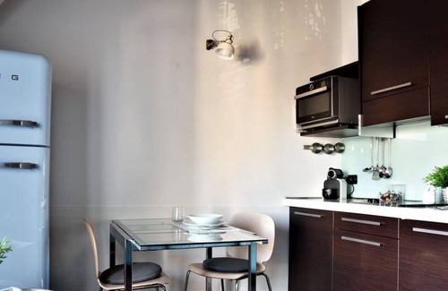 Milan Centre Apartment | HomeLovers Città Studi Flat with Terrace