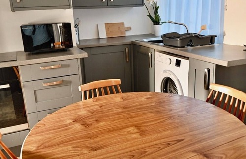 Woodhorn House | Homely 3 bed, free parking & Wi-fi