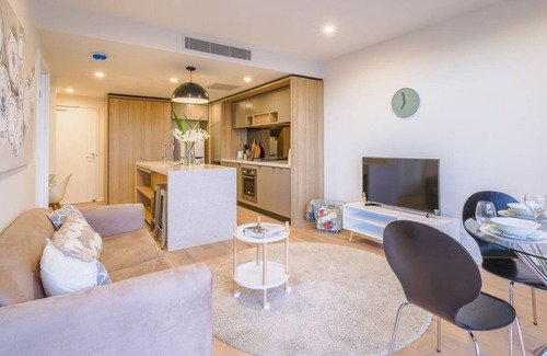 Woolloongabba Apartment | Homely Apartment at Woolloongabba