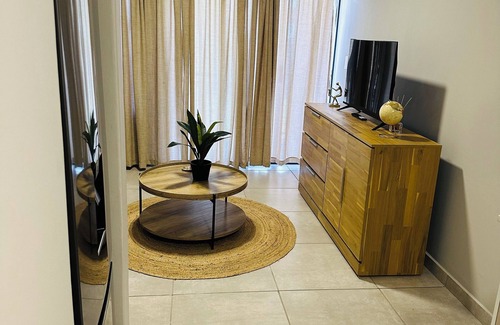 Kempton Park Apartment | Homely Stay 2-bedroom Apartment Next To OR Tambo Airport