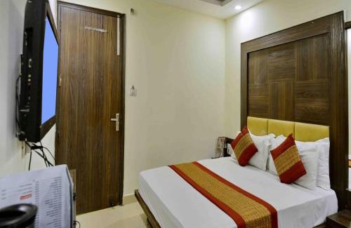 Paharganj Hotel | Homely stay Hotel In Main Market