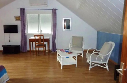 Bois de Nefles Apartment | Homerez - Amazing apartement 15 km away from the beach for 6 ppl. with sea view