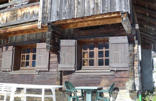 Notre-Dame-de-Bellecombe House | Homerez - House in Notre-Dame-de-Bellecombe.