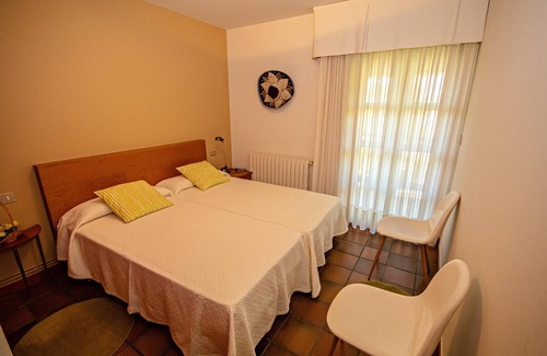Cangas Apartment | Homerez - 100 m away from the beach! Beautiful apartement for 4 ppl. at Vilanova