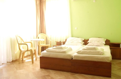 Old Town Apartment | Homerez - 100 m away from the beach! Studio for 2 ppl. with terrace at Pomorie