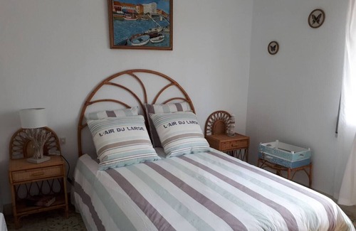 Alcanar House | Homerez - 100 m away from the beach! House for 5 ppl. with terrace at Alcanar