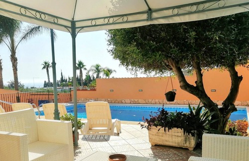 Agrigento Apartment | Homerez - 200 m away from the beach! Appartement for 6 ppl. with shared pool