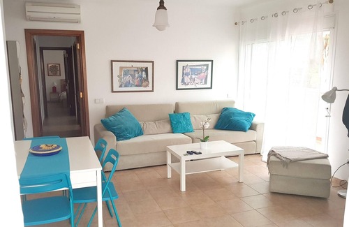 Lomo Quiebre Apartment | Homerez - 50m from the beach! Spacious apartment for 4 people. in Lomo Quiebre