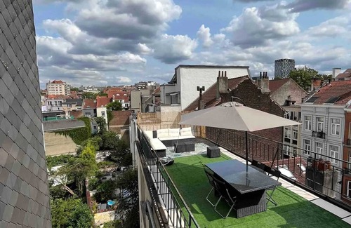 Upper Town Apartment | Homerez - Apartment Saint-Josse