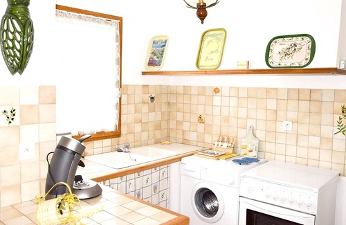 La Roche-sur-le-Buis Apartment | Homerez - Amazing apartement for 6 ppl. with shared pool at La Roche-sur-le-Buis