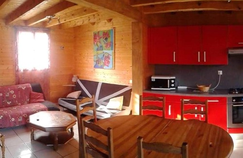 Fresse-sur-Moselle Ski Chalet | Homerez - Amazing chalet for 6 ppl. with terrace at Fresse-sur-Moselle
