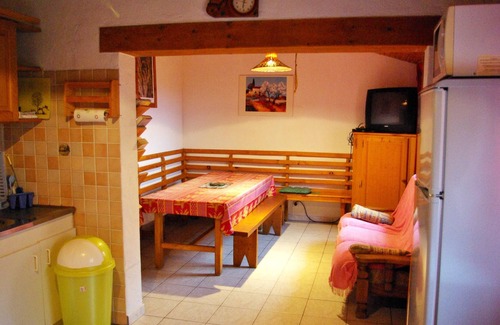 Camps-sur-l'Agly House | Homerez - Amazing house for 12 ppl. at Camps-sur-l'Agly