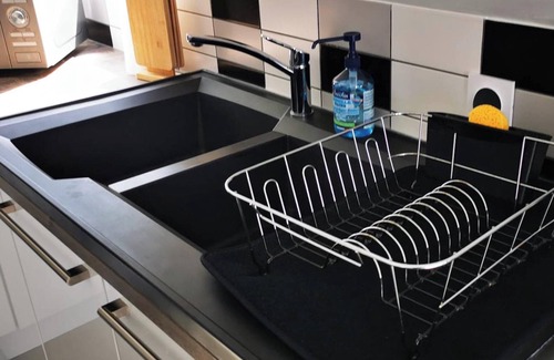 Le Vivier-sur-Mer Apartment | Homerez - Apartment /Le Vivier-sur-Mer