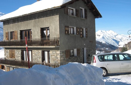 Le Bettaix Apartment | Homerez - Apartment in Les Menuires