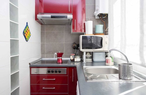 Embajadores Apartment | Homerez - Apartment in Madrid, pets OK.