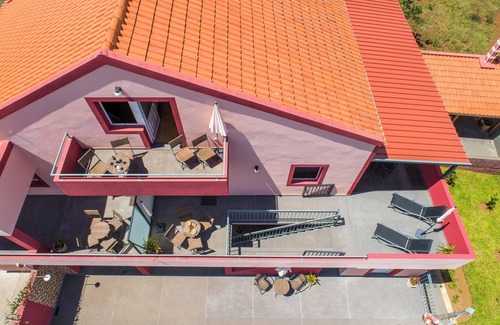 Prazeres Apartment | Homerez - Apartment in Prazeres