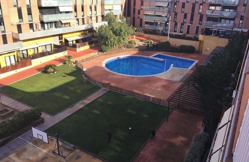 Terrassa Apartment | Homerez - Apartment in Terrassa, pool
