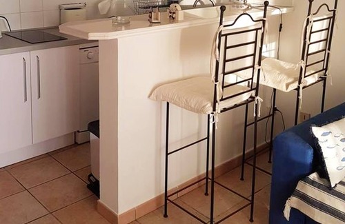 Trois-Bassins Apartment | Homerez - Appartement 1 km away from the beach for 2 ppl. at Les Trois Bassins