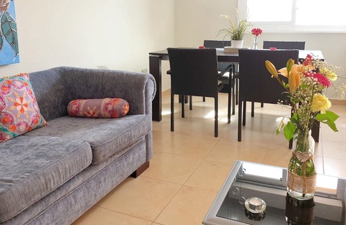 Poris de Abona Apartment | Homerez - Appartement 1 km away from the beach for 4 ppl. with shared pool