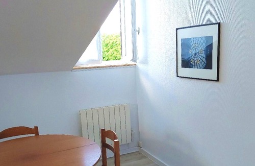 Rosny-sous-Bois Apartment | Homerez - Beautiful appartement for 2 ppl. at Rosny-sous-Bois