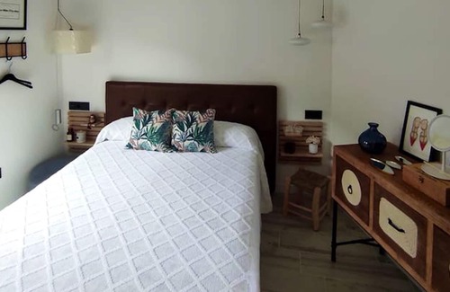 Riogordo Apartment | Homerez - Beautiful studio for 2 ppl. with terrace at Riogordo